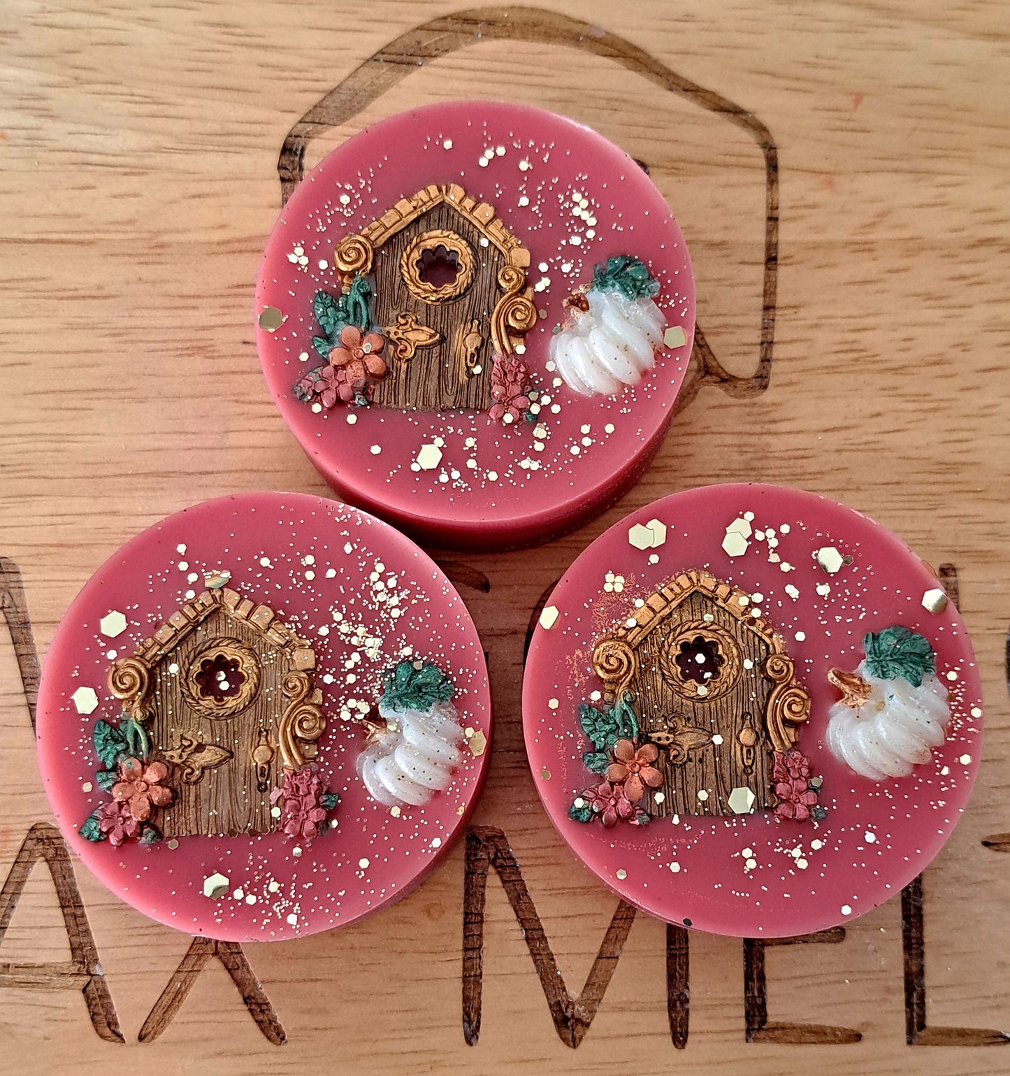 Seasonal Pies and sets