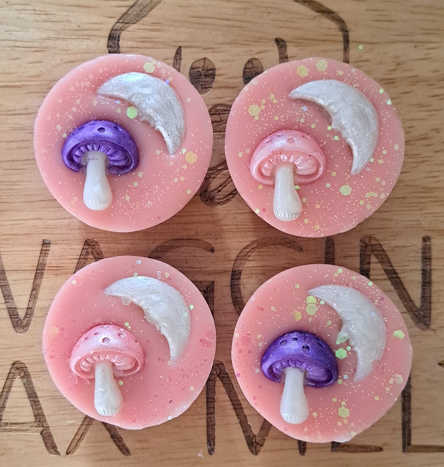 Seasonal Pies and sets